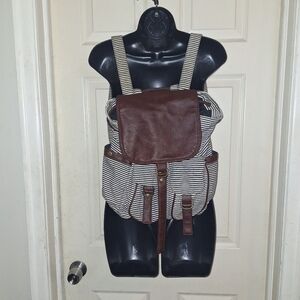 Expressions NYC striped back pack